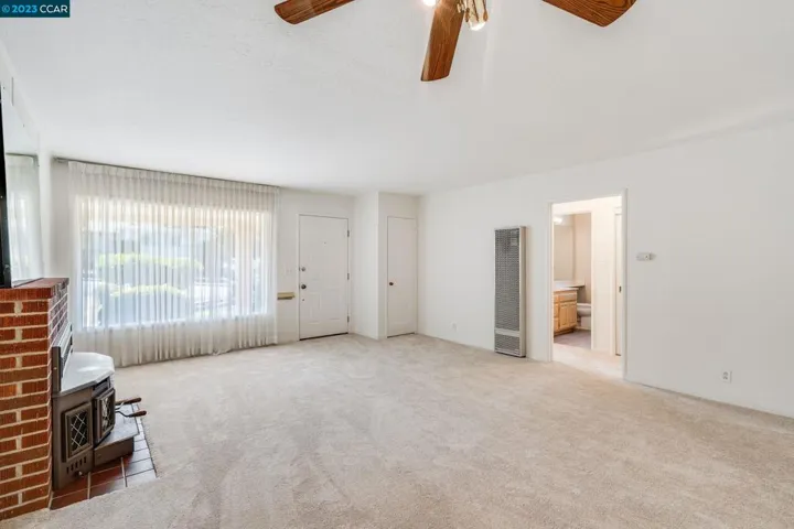 3160 D Street, Hayward, California 94541