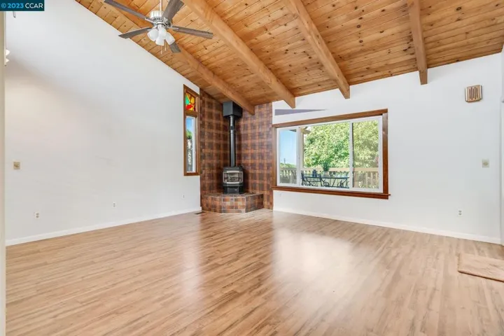 3160 D Street, Hayward, California 94541