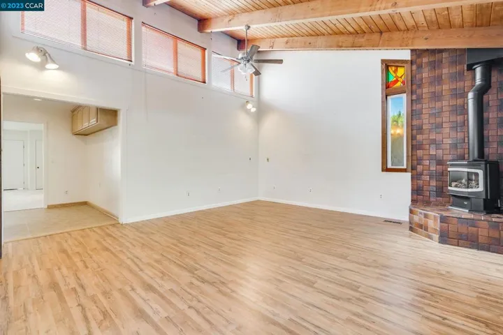 3160 D Street, Hayward, California 94541