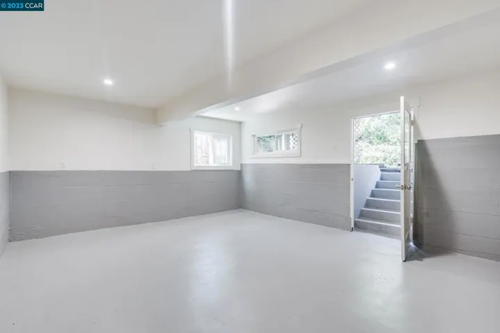 3160 D Street, Hayward, California 94541