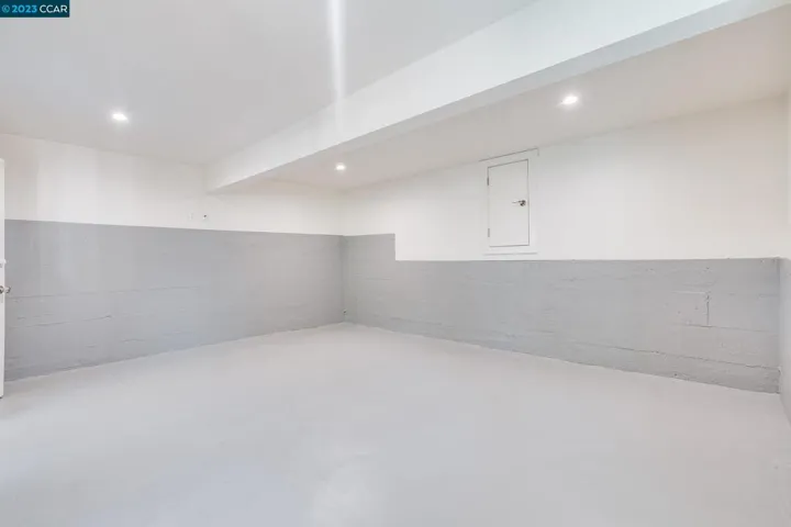 3160 D Street, Hayward, California 94541