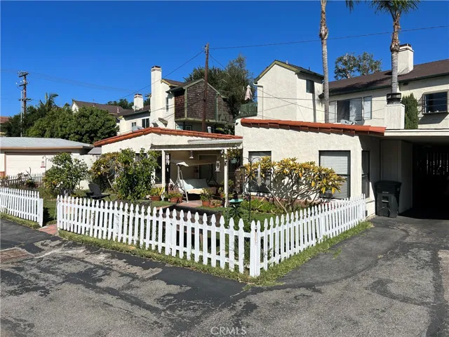 2641 Elden Avenue, Costa Mesa, California 92627