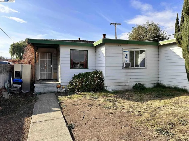 814 Carpino Ave, Pittsburg, California 94565