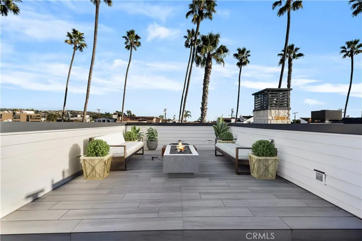 433 Goldenrod Avenue, Corona Del Mar, California 92625
