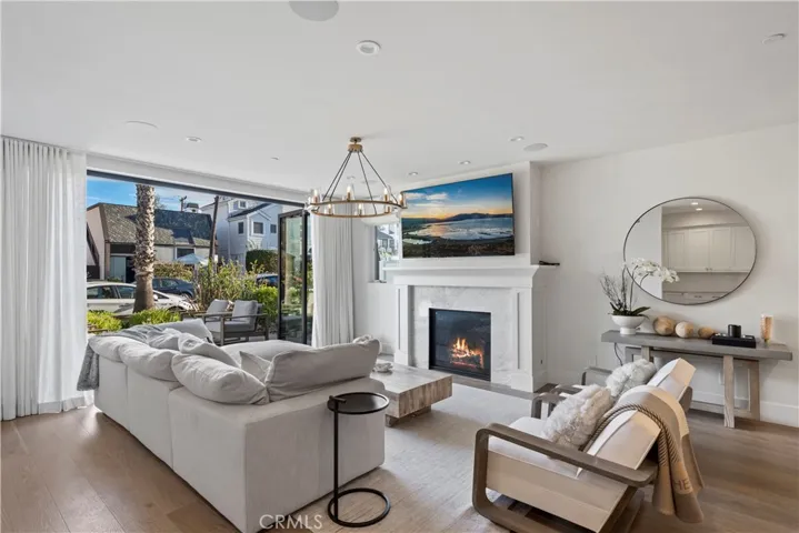 Beautful great room