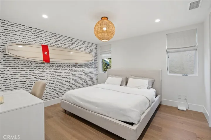 2nd floor ensuite bedroom