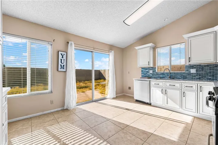 1056 Wedgewood Avenue, Rosamond, California 93560