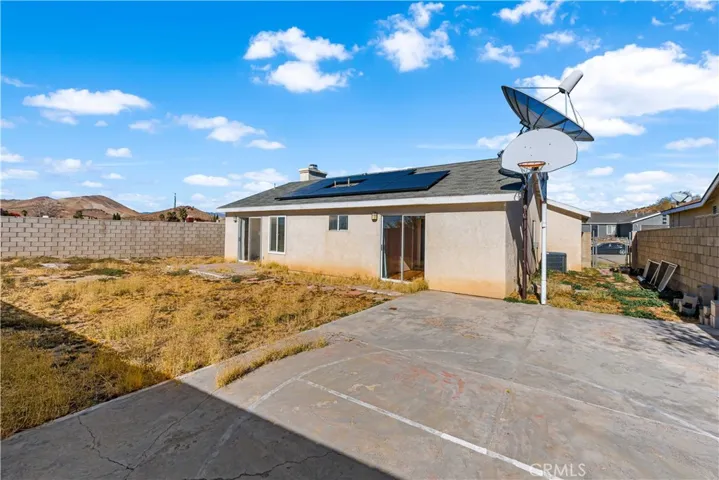 1056 Wedgewood Avenue, Rosamond, California 93560