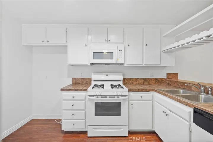 12301 Osborne Street 48, Pacoima, California 91331