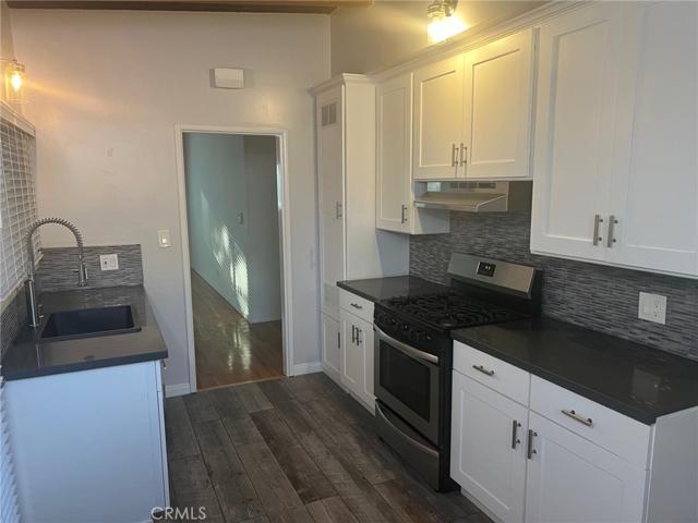 300 Calle Miramar Unit D, Redondo Beach, California 90277