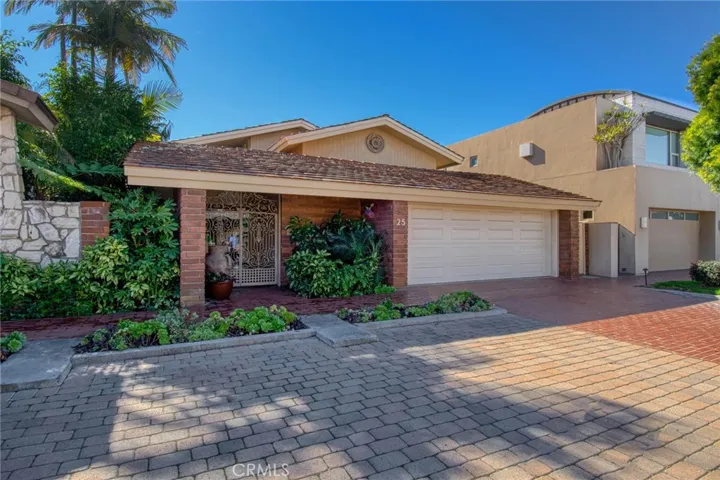 25 Linda Isle, Newport Beach, California 92660