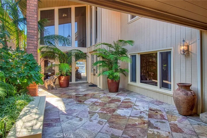 25 Linda Isle, Newport Beach, California 92660