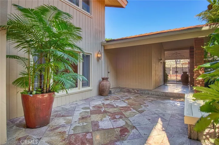25 Linda Isle, Newport Beach, California 92660