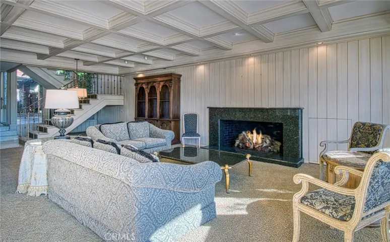 25 Linda Isle, Newport Beach, California 92660