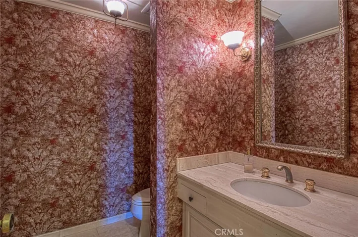 25 Linda Isle, Newport Beach, California 92660
