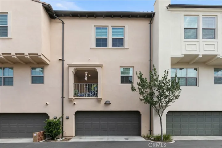 back of home with 2 car garage / direct access