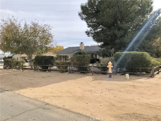 11329 Otowi Road, Apple Valley, California 92308