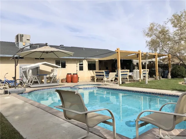 11329 Otowi Road, Apple Valley, California 92308