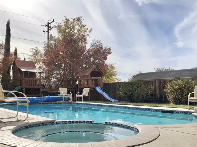 11329 Otowi Road, Apple Valley, California 92308