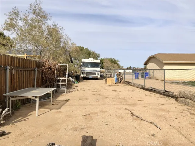 11329 Otowi Road, Apple Valley, California 92308