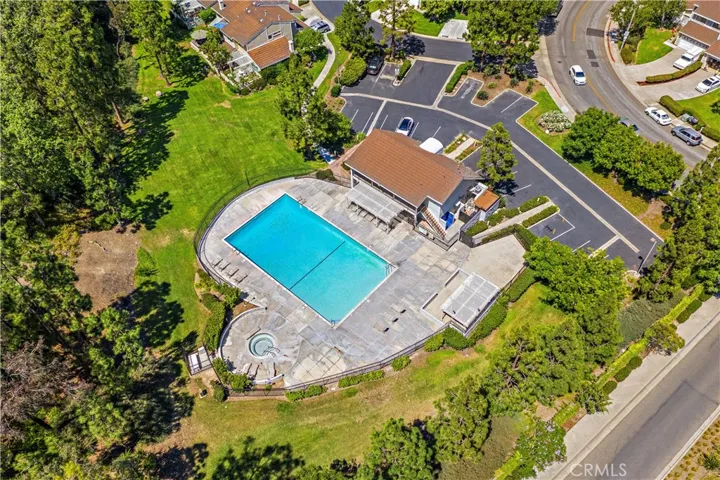 Large pool great for swimming laps, Spa and clubhouse