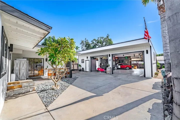 20052 E Santiago Canyon Road, Orange, California 92869