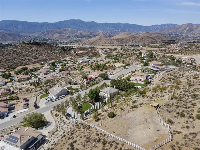 2155 Cresta Trail, Acton, California 93510