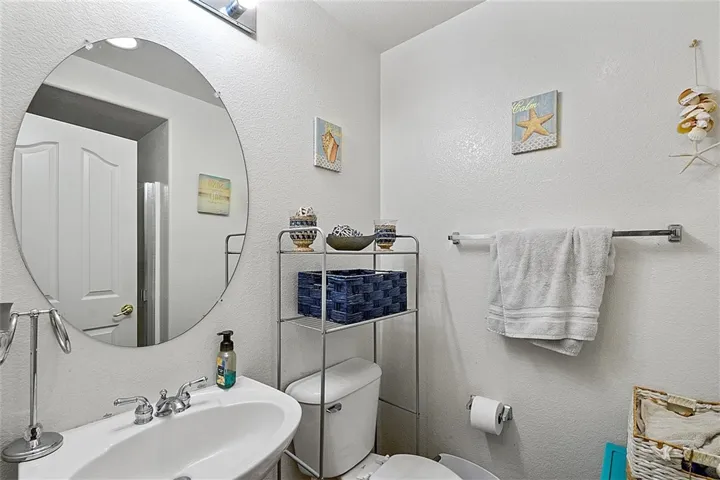 2155 Cresta Trail, Acton, California 93510