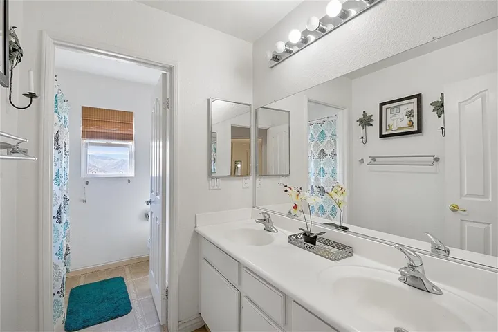 2155 Cresta Trail, Acton, California 93510