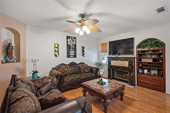 2155 Cresta Trail, Acton, California 93510