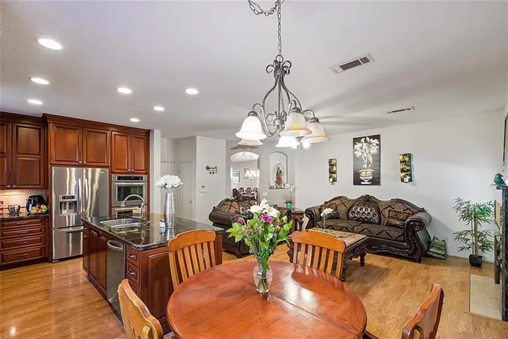 2155 Cresta Trail, Acton, California 93510