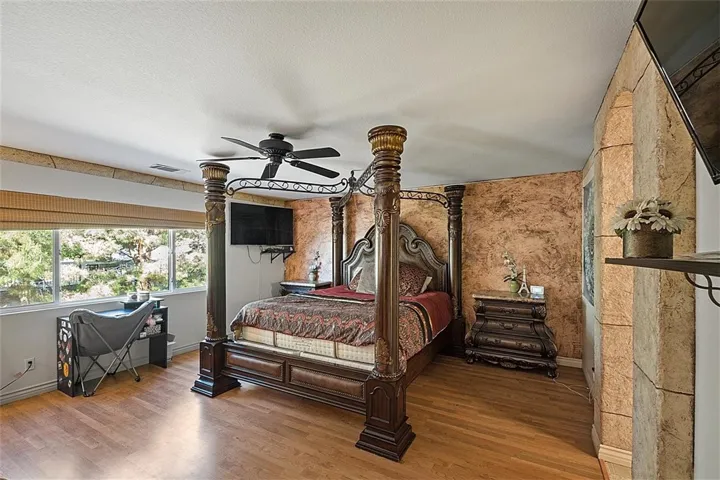 2155 Cresta Trail, Acton, California 93510