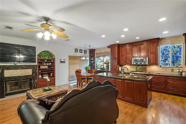 2155 Cresta Trail, Acton, California 93510