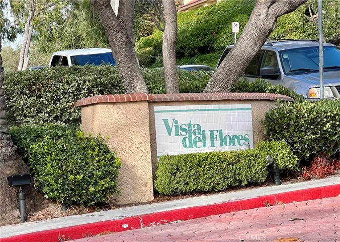 Vista Del Flores entrance