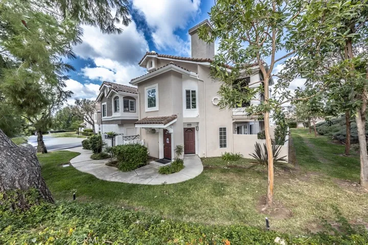 1094 S Sundance Drive, Anaheim Hills, California 92808