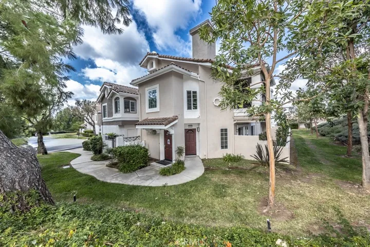1094 S Sundance Drive, Anaheim Hills, California 92808