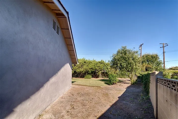 1525 E San Alano Avenue, Orange, California 92865
