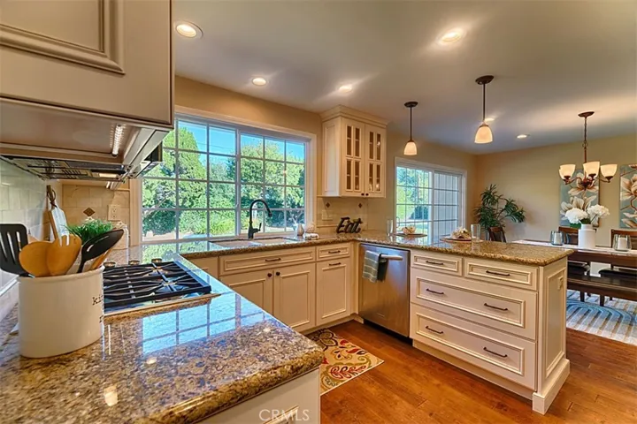 1525 E San Alano Avenue, Orange, California 92865