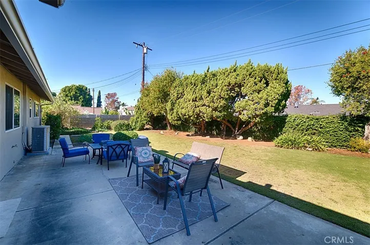 1525 E San Alano Avenue, Orange, California 92865