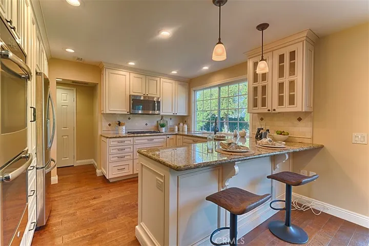 1525 E San Alano Avenue, Orange, California 92865