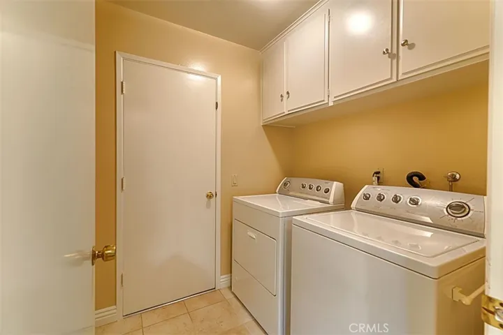 1525 E San Alano Avenue, Orange, California 92865