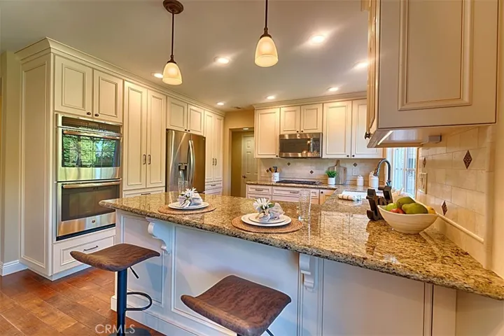 1525 E San Alano Avenue, Orange, California 92865