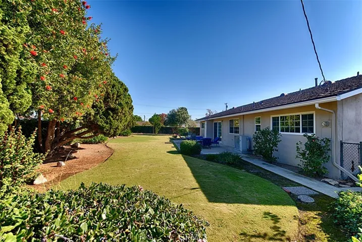 1525 E San Alano Avenue, Orange, California 92865