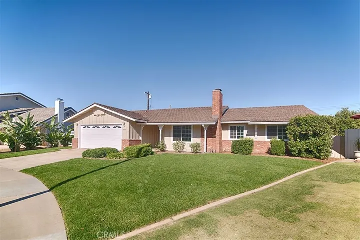 1525 E San Alano Avenue, Orange, California 92865