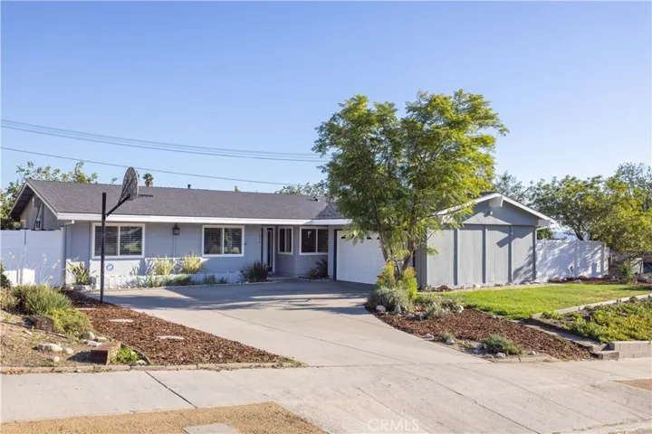 11814 Monogram Ave, Granada Hills, California 91344