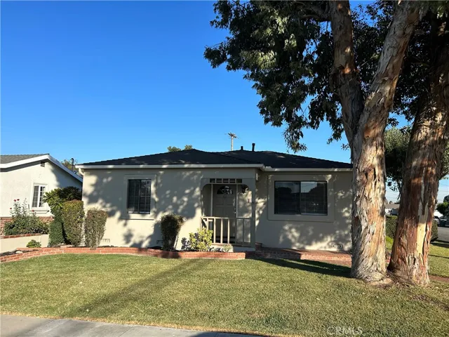 15360 Leahy Avenue, Bellflower, California 90706