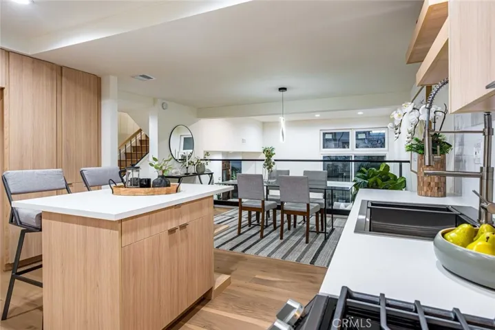 4766 La Villa Marina F, Marina Del Rey, California 90292