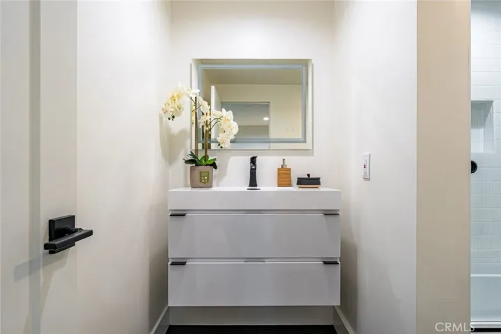 4766 La Villa Marina F, Marina Del Rey, California 90292