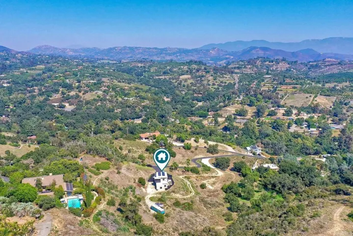 1886 Carriage Lane, Fallbrook, California 92028