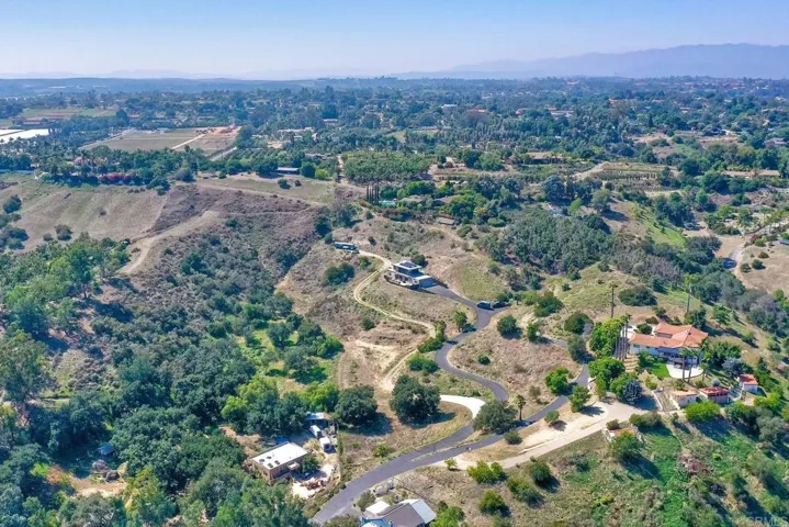 1886 Carriage Lane, Fallbrook, California 92028